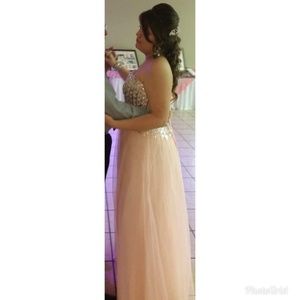 Beautiful GOWN 💕